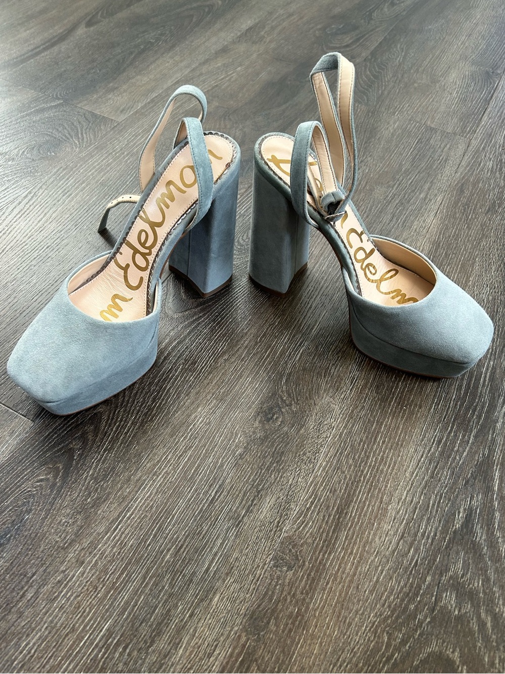Sam Edelman Olwyn Platform Pumps